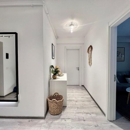 Boholand Apartment Braşov Buitenkant foto