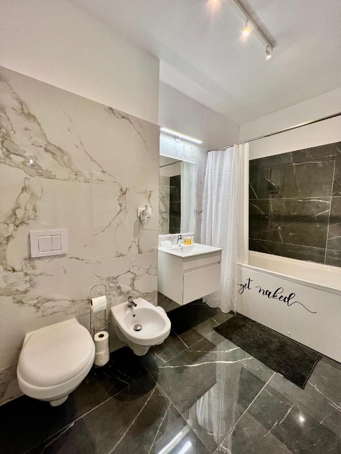 Boholand Apartment Braşov Buitenkant foto