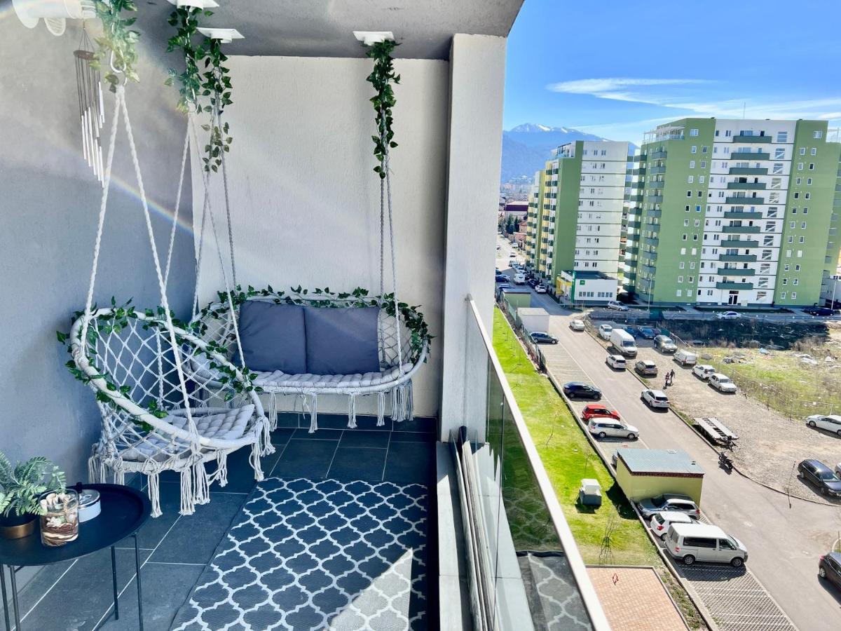 Boholand Apartment Braşov Buitenkant foto